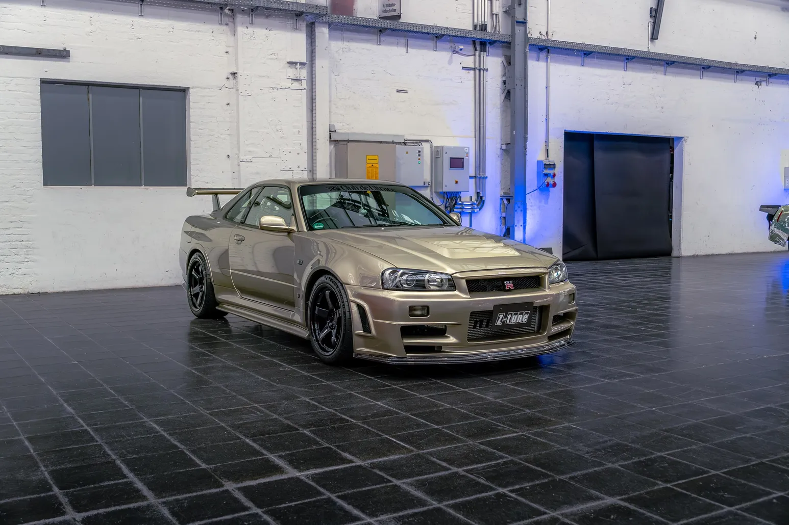 Silver Nissan Skyline R34 Z-tune in the hall